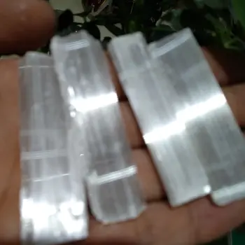 4pcs de Selenito de Palos de 6cm de Yeso Blanco de Cristales de Varitas Cuchillas 30148