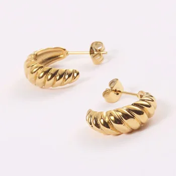 Croissant pequeño C pendientes de aro de acero inoxidable para las mujeres chapado en oro de la moda minimalista de la cuerda de forma pendientes de aro de la moda de 2020