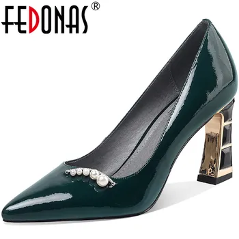 FEDONAS Elegante Superficial Zapatos Para las Mujeres de la Perla de la Decoración de Cuero Genuino zapatos de Tacón Alto de las Bombas de Otoño Fiesta de la Boda Zapatos de Mujer Tacón 7642
