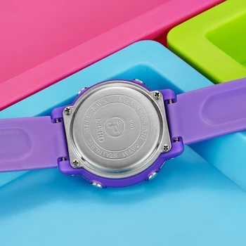 La moda de OHSEN Digital Niño Niños reloj de Pulsera Infantil de las Niñas de la Correa de Silicona Nadar 50M de Buceo deportivo Reloj de Niños de 7 colores de Alarma Reloj de Regalo