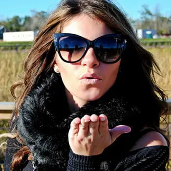 La Moda Retro Cat Eye Gafas de sol para Mujer de la Marca Tom T Grande Hembra Tonos Gradiente de Gafas de Sol UV400 Oculos de sol feminino