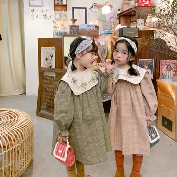Los Niños coreanos Retro de la Princesa Vestido de las Niñas de Primavera y Otoño Nuevo Niño de las Niñas de Bebé de la Plaza de Cuello Bordado de la tela Escocesa de Vestir