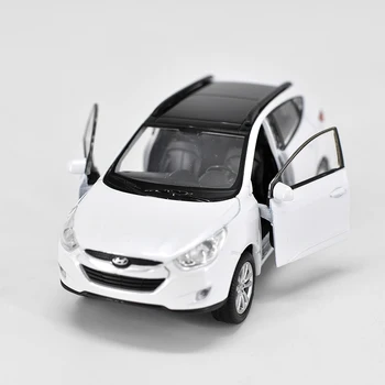 Mejor venta de 1:36 Hyundai ix35 SUV de aleación modelo de coche,la simulación de fundición a presión de tirar la puerta de nuevo modelo,los niños, el niño de juguetes,gastos de envío gratis