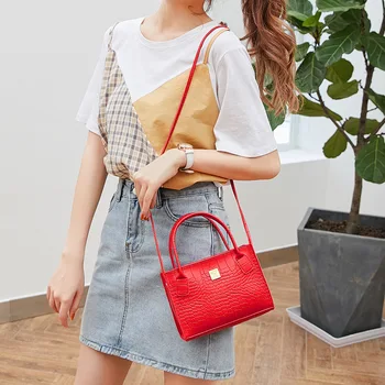Moda Bolsa pequeña 2020 versión coreana de las nuevas mujeres sencillas de la bolsa de un hombro cruz-cuerpo de la bolsa casual pequeña plaza de bolsa