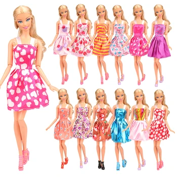 Moda hecha a Mano de 33 Artículos/lote de Muñecas Accesorios al Azar de la Muñeca Presidente de la Tabla de Vestirse Conjunto de Cama Para barbie, Juego de Año Nuevo Juguetes Para los Niños