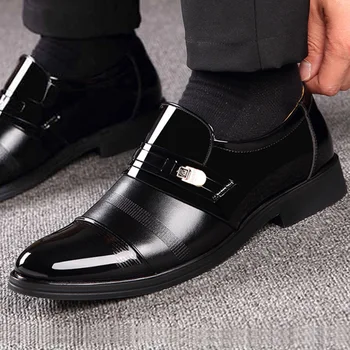 Nuevo Cuero Genuino de los Hombres Vestido de Novia Zapatos de Punta Plana de Negocios Zapatos Británicos cordones de Cuero de los Hombres Zapatos Formales