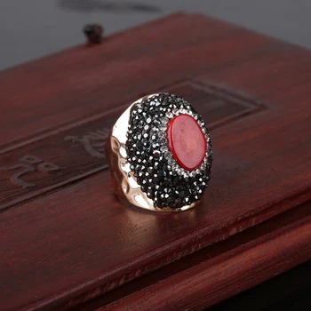 Rojo natural de coral fósiles de piedra de bolas encanto envoltura ajustable ancho oro abierto clavado anillo brazalete para mujer hombre