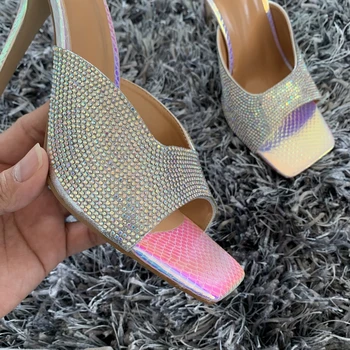 Verano de las Mujeres de las Bombas de 2020 de diamante de imitación zapatos de Tacón Alto Sandalias Sexy de pies Cuadrados Tacones Mulas de la Moda de la Fiesta de la Boda Zapatos de las Mujeres