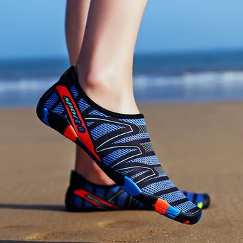 Zapatillas de deporte de playa de Natación de Zapatos de los hombres Zapatos de Aqua de Agua de las mujeres Zapatos descalzos unisex tamaño 35-46 zapatilla agua zapatos mujer 2020