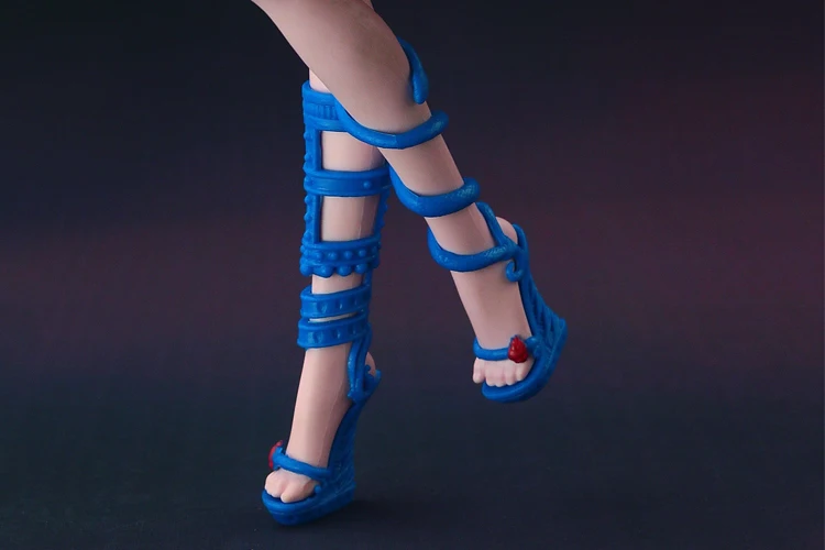 5 pares / lot Nueva Moda Orignal Zapatos para Monster High Doll (barco al azar estilos) Envío Gratis 0