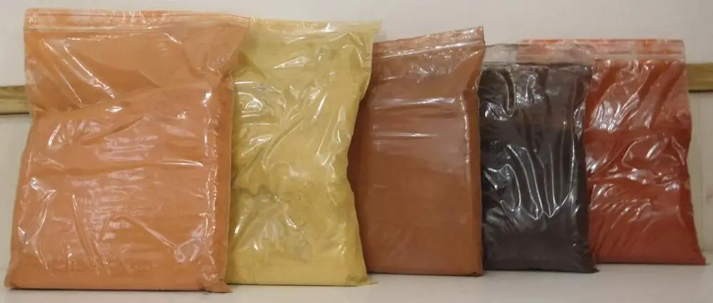 Un conjunto de colores de los pigmentos (rojo, naranja, marrón para 500 gr.) 0
