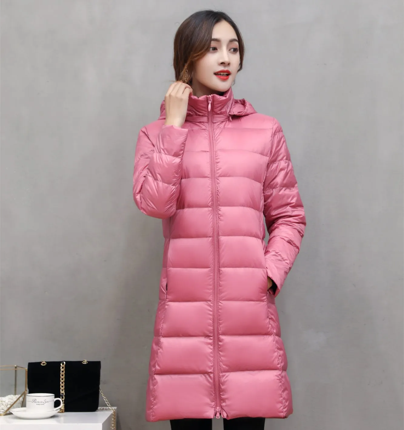 2019 Abajo chaqueta de las mujeres de la nueva luz, la luz brillante y la cara de mediano y largo coreano gran cuello alzado con capucha desmontable capa 0