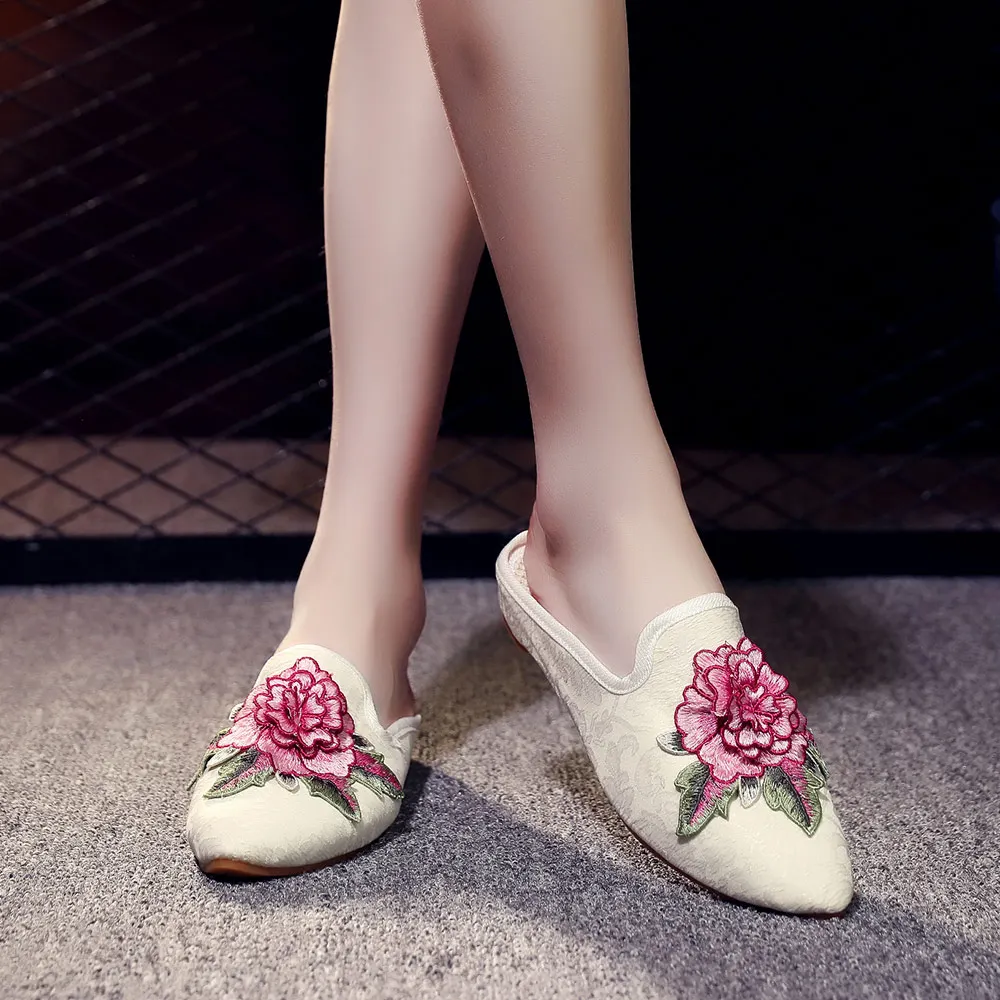 Veowalk hechos a Mano de Flores 3D el Bordado de las Mujeres en Punta de Algodón Mulas Zapatillas de la Vendimia de las Señoras de la Comodidad Bordado Chino de Zapatos 1