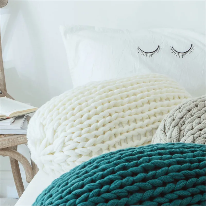 Hap-ciervo creativo dulces balonmano almohada de diseño nórdico cojines de decoración para el hogar hechos a mano de lana de cojín de sofá de color sólido de punto coussin 1