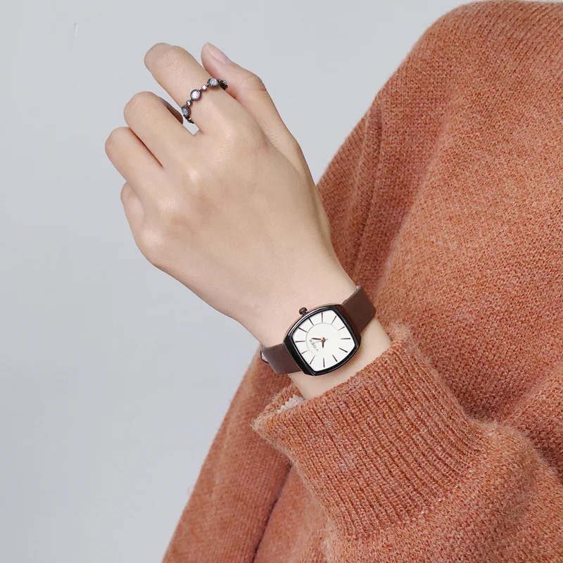 Simple vintage de cuero mujer relojes de diseñador de la plaza de la moda femenina pulsera de la alta calidad elegante casual de las señoras reloj de cuarzo 1
