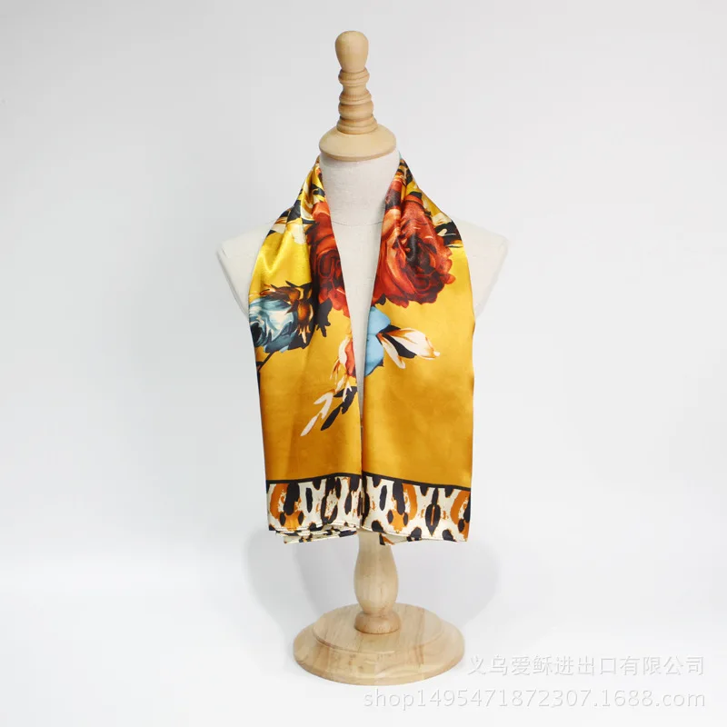 La moda Kercheif de Seda de Satén Hiyab Bufanda Para las Mujeres Floral de la Impresión del Leopardo de la Cabeza Bufandas 90*90cm Plaza Chales Bufandas de Cuello Para Damas 1