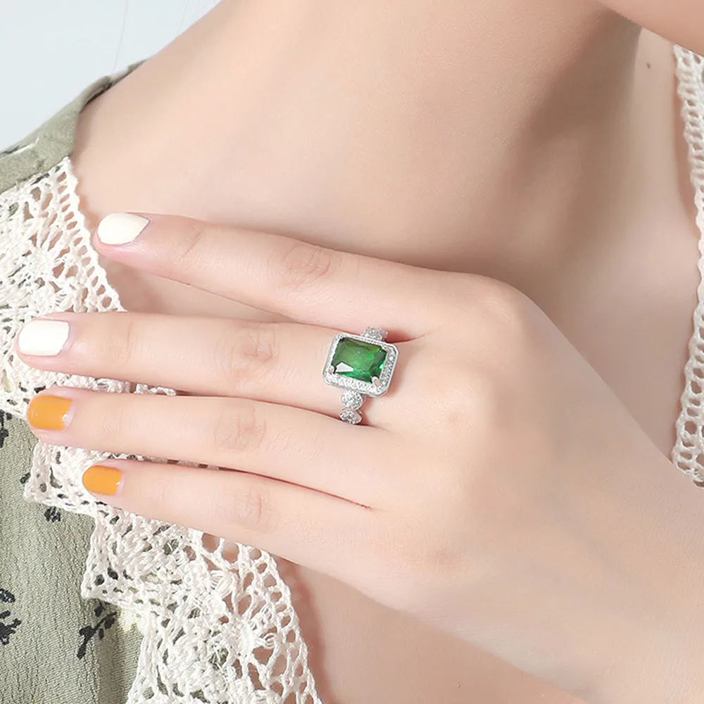 La plaza de la moda cristal verde esmeralda piedras preciosas anillos de diamantes para las mujeres de oro blanco de color plata de la joyería bague fiesta de la moda de regalo 1