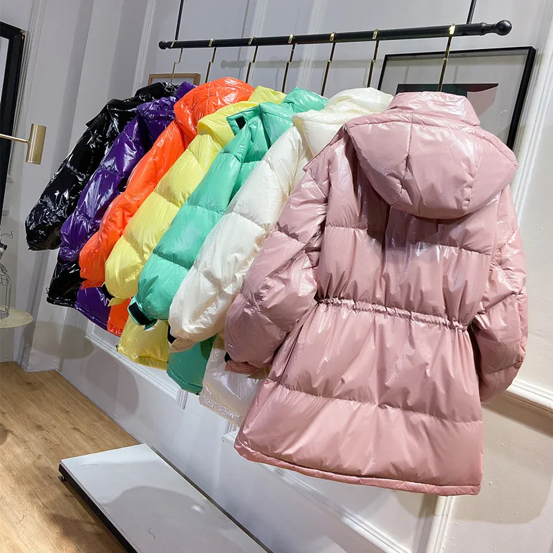 Chaqueta de invierno de las Mujeres de la capa de Streetwear 2020 de gran tamaño de alta calidad de 90% pato blanco suelto gruesa caliente abajo chaqueta Para las Mujeres YR86 1