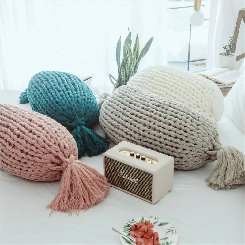Hap-ciervo creativo dulces balonmano almohada de diseño nórdico cojines de decoración para el hogar hechos a mano de lana de cojín de sofá de color sólido de punto coussin 2
