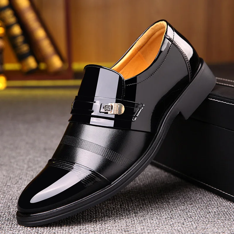 Nuevo Cuero Genuino de los Hombres Vestido de Novia Zapatos de Punta Plana de Negocios Zapatos Británicos cordones de Cuero de los Hombres Zapatos Formales 2