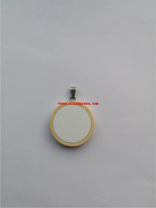 Sublimación en blanco de madera colgantes de la joyería de 25 mm de transferencia de calor de impresión personalizada consumibles 30pcs/lote no incluye cadena 2