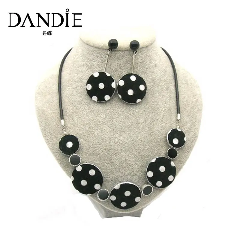 Dandie tela negra con puntos de envolver de acrílico de la perla del Collar de la Conjunto de Aretes, joyería de estilo bohemio 2