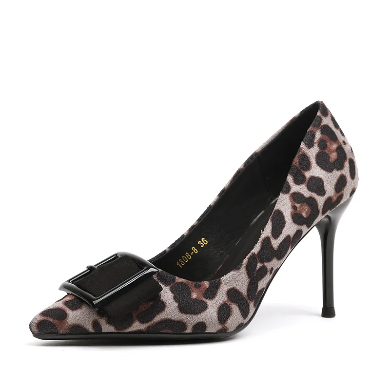 2019 primavera de Europa y América sexy de poca profundidad de la boca de una sola zapatos botón cuadrado de gamuza punta fina con leopard zapatos de tacón alto de las mujeres 2