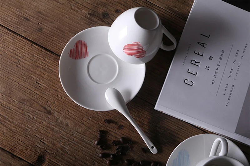 Rojo azul amor patrón taza de café con plato de cuchara,simple Tazas de cerámica conjunto,Tarde taza de té de todo para la cocina de té de la taza 2