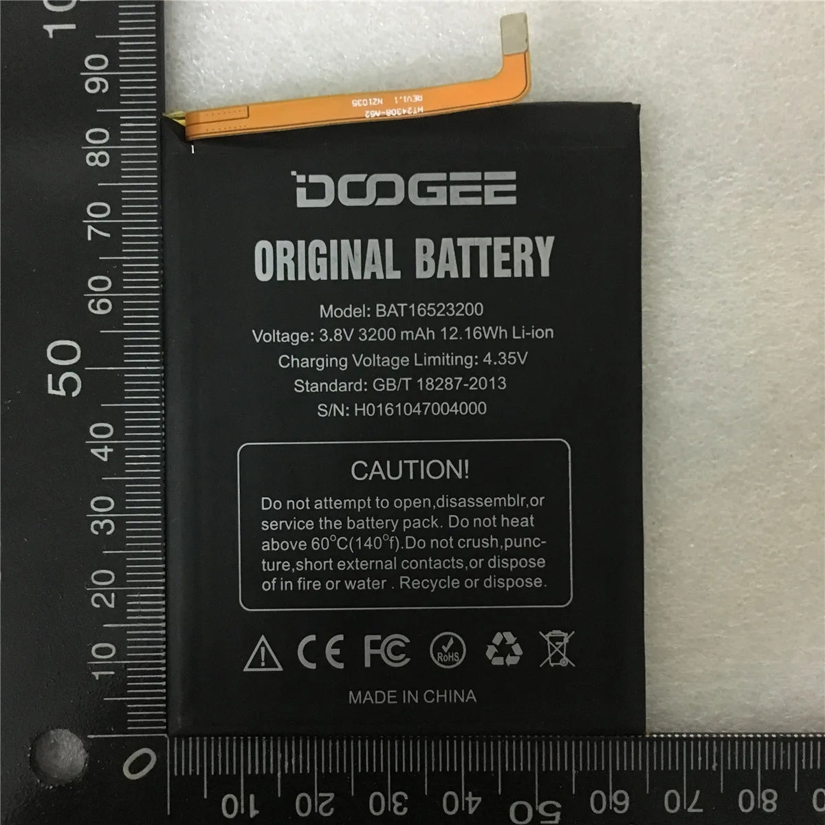 Nueva Batería Original BAT16523200 MTK6750 Reemplazo de 3600mAh Partes de la batería para DOOGEE Y6 Y6C Y6 Piano Smart Phone+ Herramientas Gratuitas 2