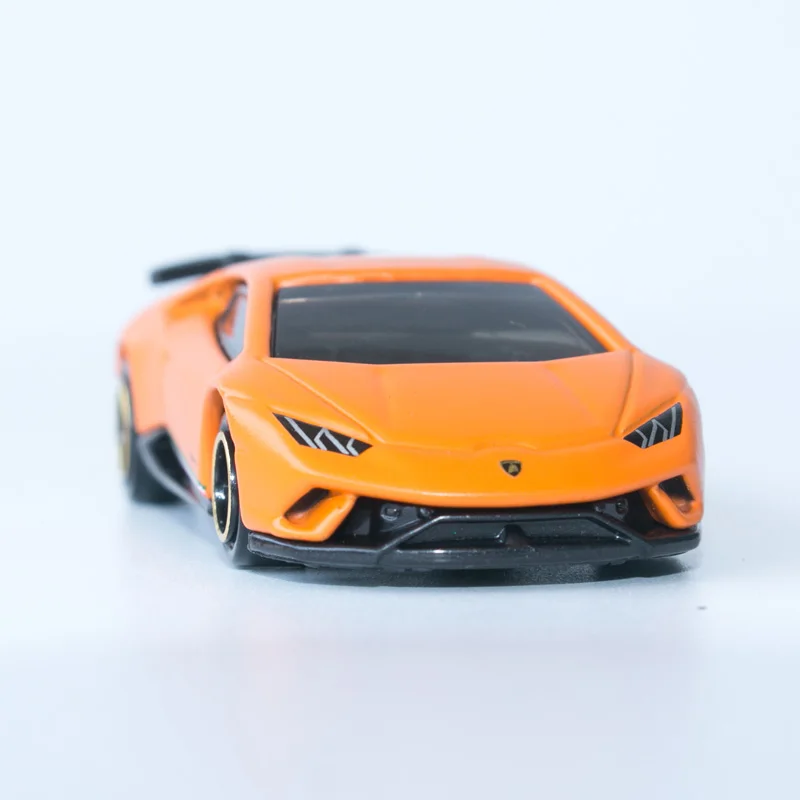 Takara Tomy Tomica Nº 34 Lamborghini-Huracan Performante (Caja) 1 : 62 Escala Fundido de Coches de Juguete de Modelo para los Niños 3