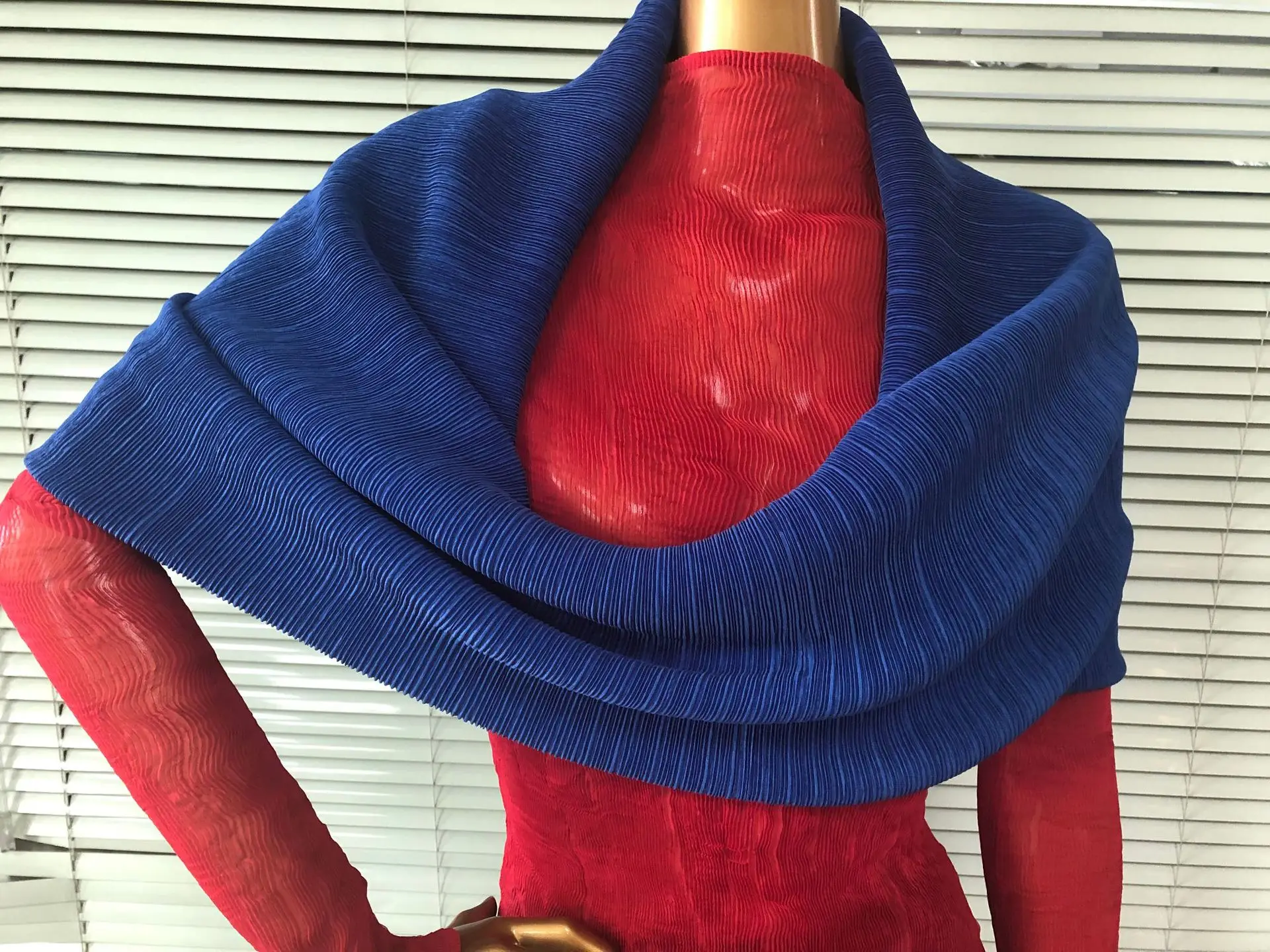 Miyake plisado de Peto de la cubierta de pliegues del chal Babero dos de desgaste multi-funcional de la bufanda de pliegues elásticos de la moda de calor 3