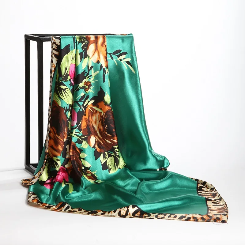 La moda Kercheif de Seda de Satén Hiyab Bufanda Para las Mujeres Floral de la Impresión del Leopardo de la Cabeza Bufandas 90*90cm Plaza Chales Bufandas de Cuello Para Damas 3