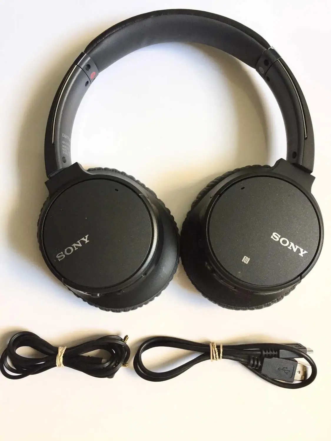 UTILIZA SONY CH700N Inalámbrica Bluetooth Auriculares con Cancelación de Ruido - WH-CH700N 98%nuevo 3