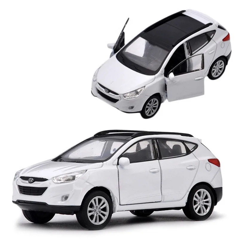 Mejor venta de 1:36 Hyundai ix35 SUV de aleación modelo de coche,la simulación de fundición a presión de tirar la puerta de nuevo modelo,los niños, el niño de juguetes,gastos de envío gratis 4