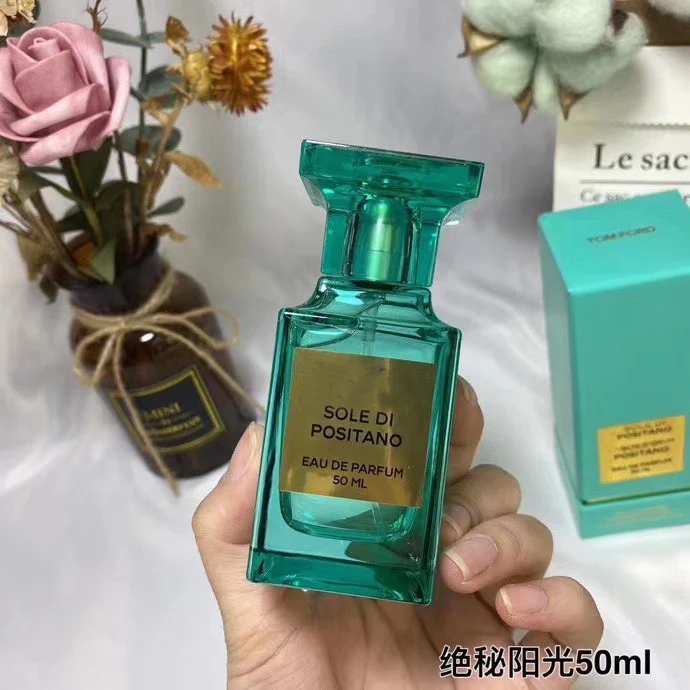 2020 Verano 5 fragancia Fabuloso Soleil Blanc Oud Wood Perfume de la Rosa Pinchazo Para Hombres, Mujeres Oud Wood Parfum Spray Nuevo en caja 4