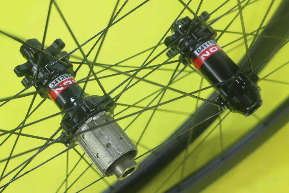 700C 50mm de carretera de carbono disco cubierta ruedas de bicicleta en forma de U de 25mm de ancho de ciclocross de rodadura D411SB D412SB de 6 pernos o bloqueo central 4