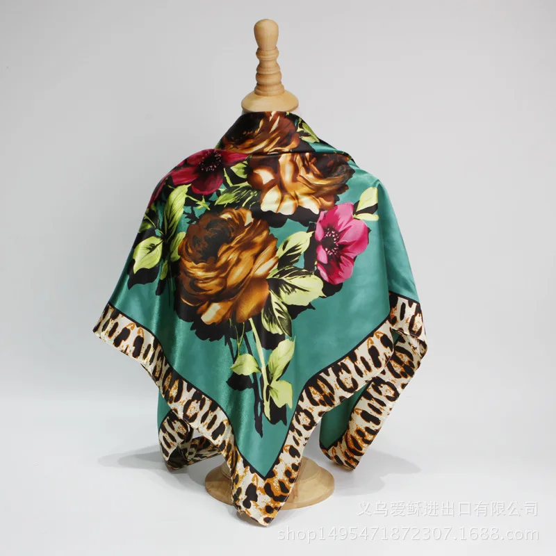 La moda Kercheif de Seda de Satén Hiyab Bufanda Para las Mujeres Floral de la Impresión del Leopardo de la Cabeza Bufandas 90*90cm Plaza Chales Bufandas de Cuello Para Damas 4