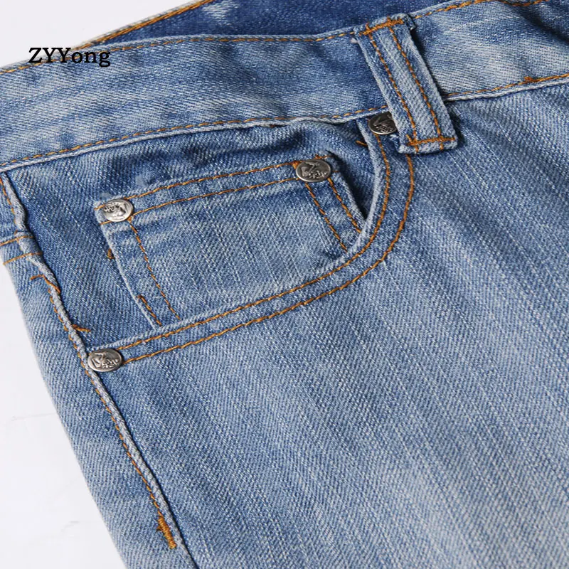 2020 Nueva Luz Azul para Hombre Gran Quemado Jeans Boot Cut de la Pierna de los Pantalones Sueltos Macho Diseñador Clásico Denim Jeans de Campana Inferior de los pantalones Vaqueros para Mí 4
