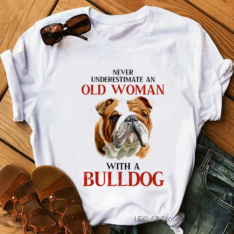 Perro de mamá camiseta Nunca se debe Suimar a Una Mujer de Edad Con Un perro salchicha/bulldog francés/gato negro/doodle/beagle divertido de la camiseta de la femme tops 4