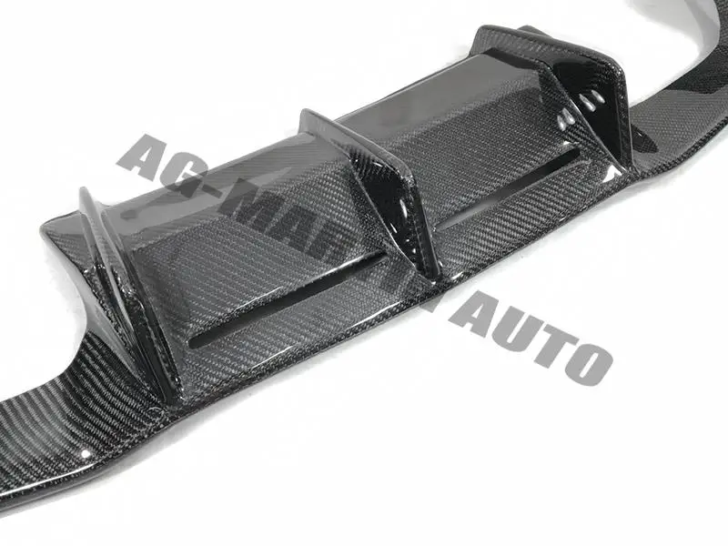 MTC Completa de estilo de fibra de carbono del coche de parachoques trasero de labios difusor para BMW M2 F87 4