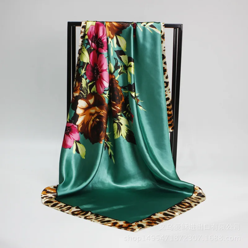La moda Kercheif de Seda de Satén Hiyab Bufanda Para las Mujeres Floral de la Impresión del Leopardo de la Cabeza Bufandas 90*90cm Plaza Chales Bufandas de Cuello Para Damas 5