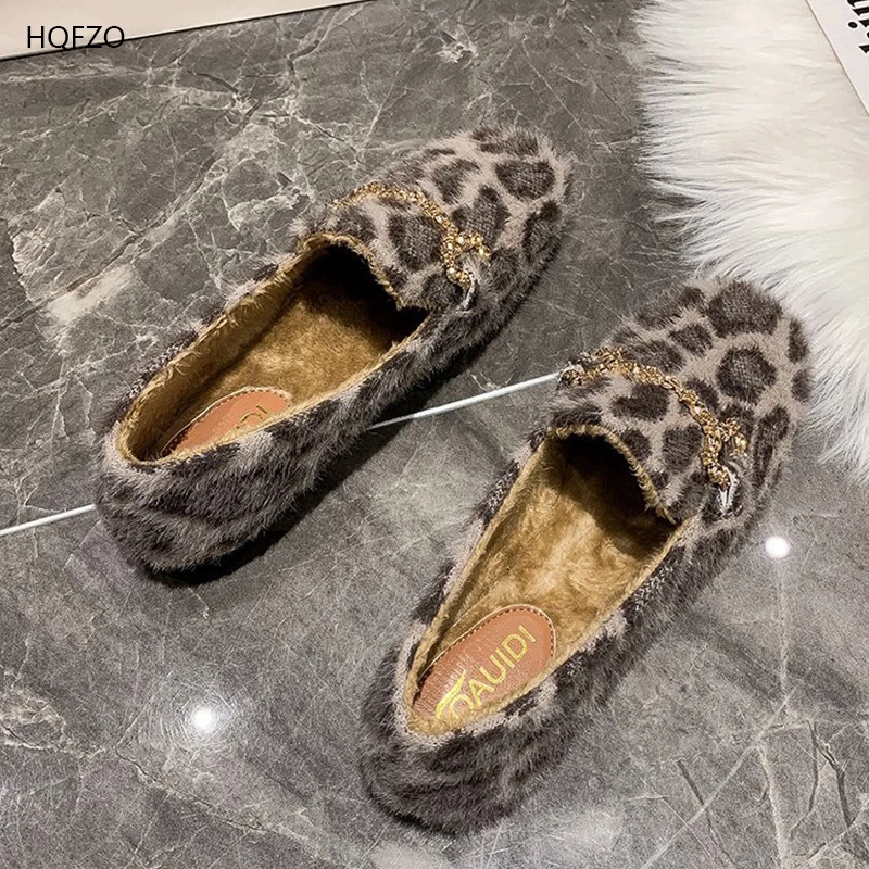 HQFZO Moda Plana Mujeres Mocasines de Peluche de Leopardo Puntera Redonda Otoño Invierno Resbalón En los Zapatos de diamantes de imitación Hebilla de Mulas 2021 Nuevo 5