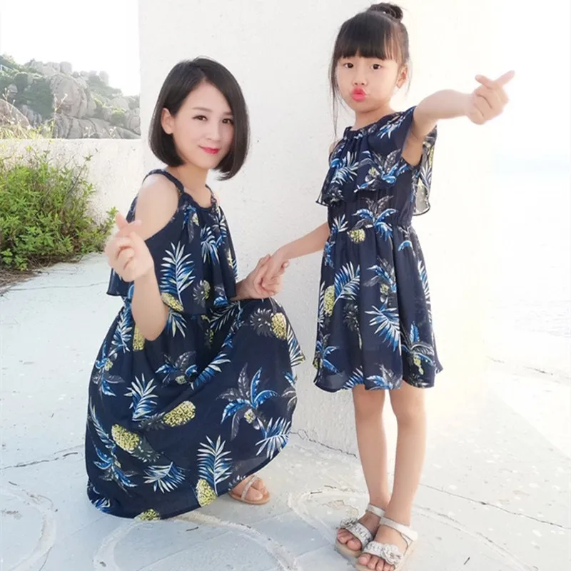 La mamá Y la Hija de Mini Vestido de los Hombros Fuera Florales Impresos Casual de Manga Corta Vestidos de Mujer de Fiesta de Noche para Mujer de Verano sexy mujer 5